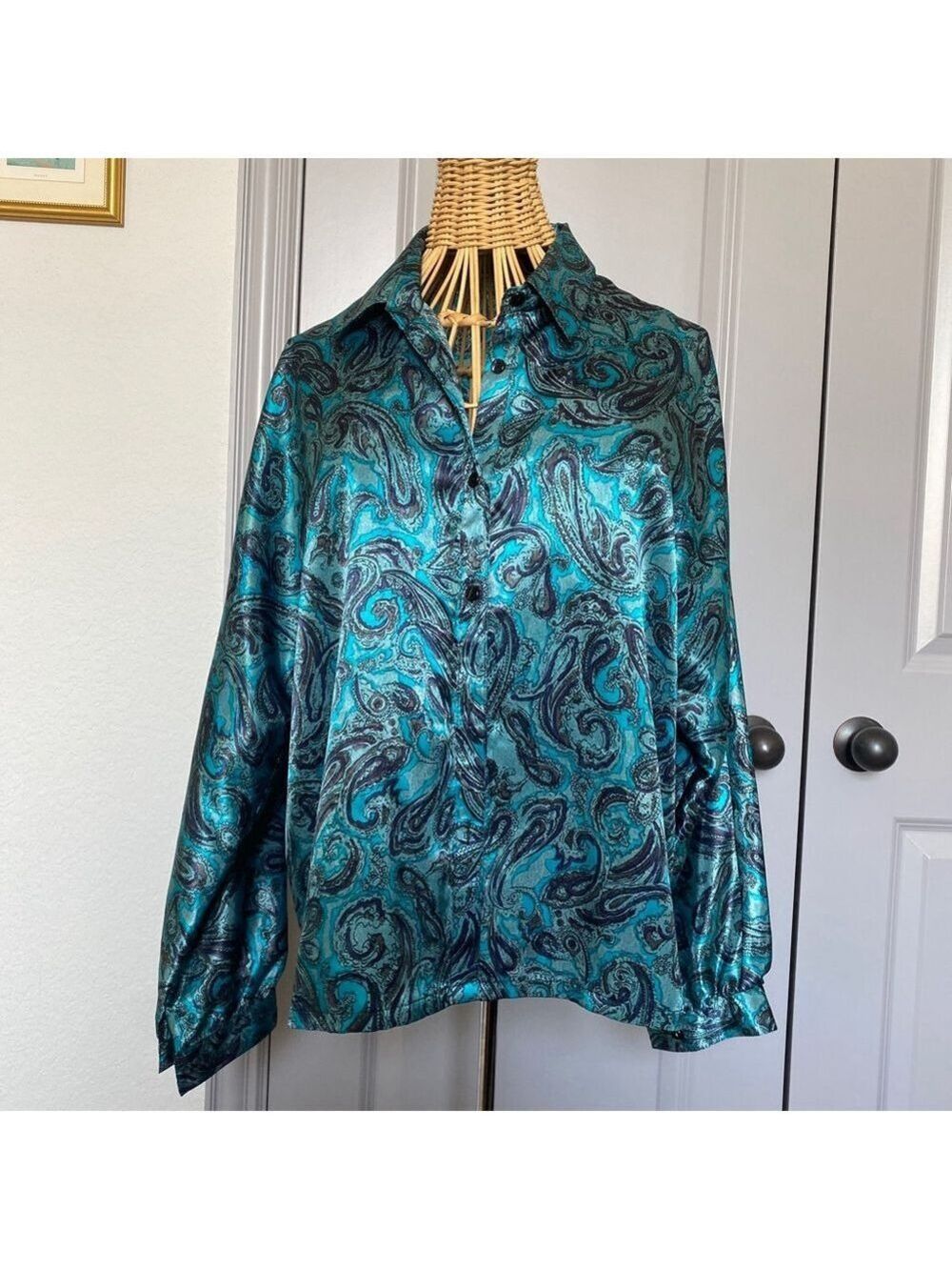 Women's Paisley Print Blouse Blue/Black Size 77=L satin made #0016